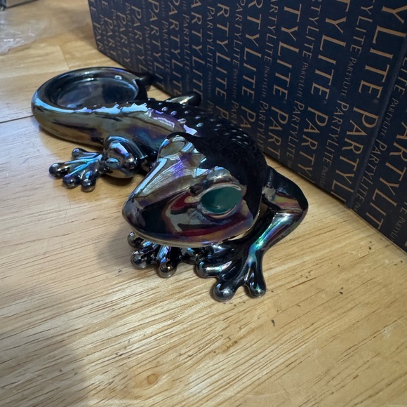 Partylite, Rainbow Noir Gecko Tealight Holder. - Picture 7 of 11